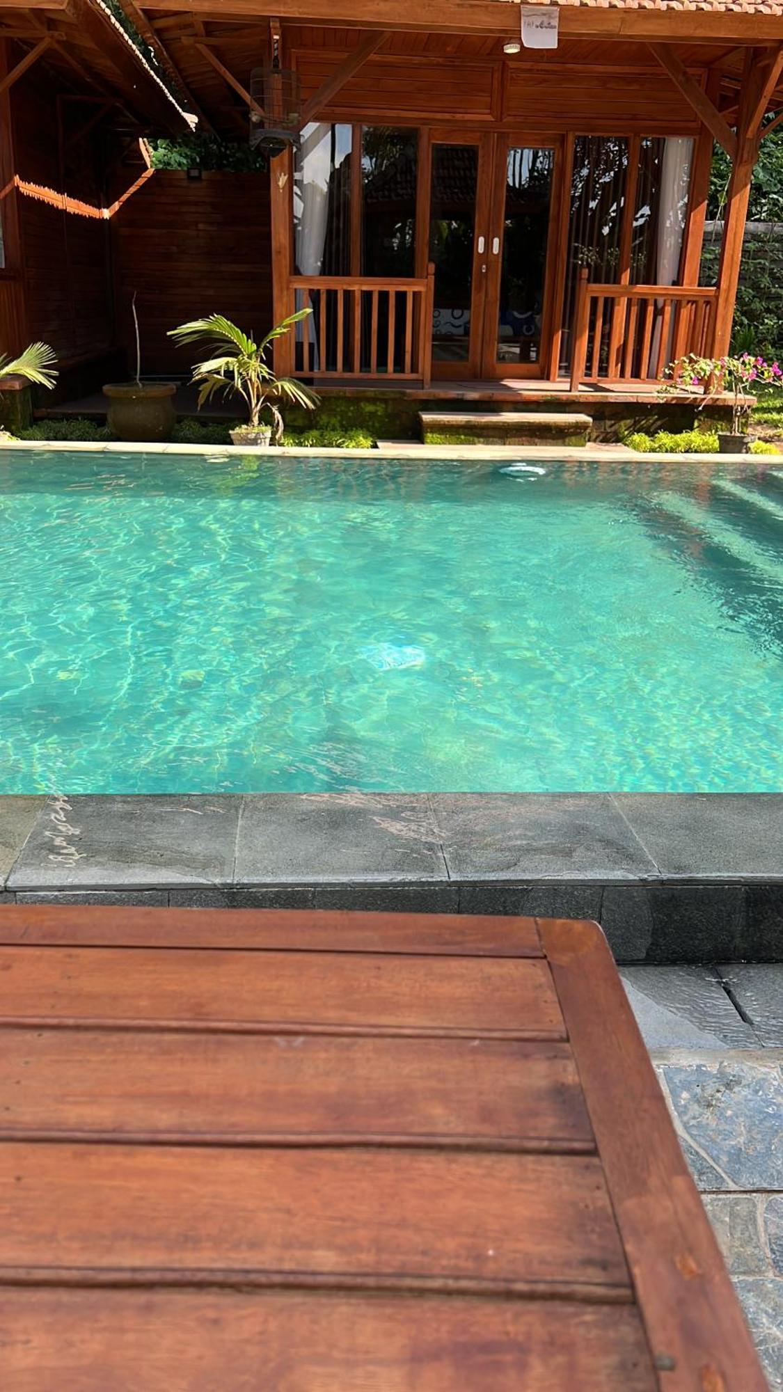 Pondok Manca Undisan Buitenkant foto