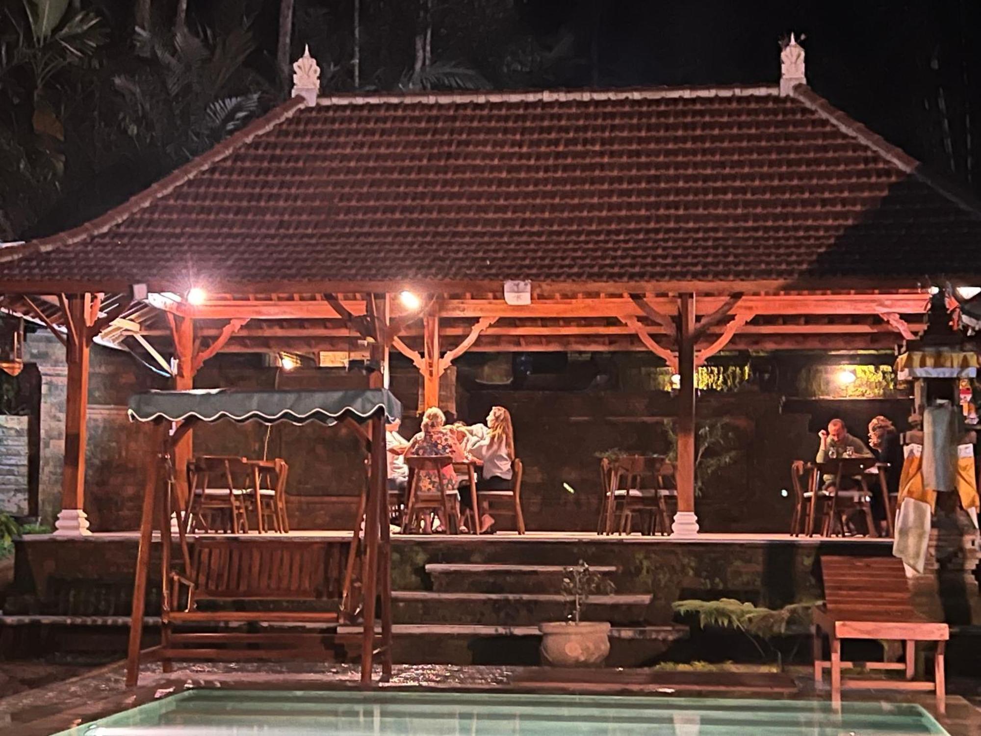 Pondok Manca Undisan Buitenkant foto