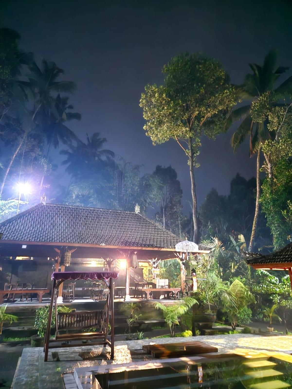 Pondok Manca Undisan Buitenkant foto