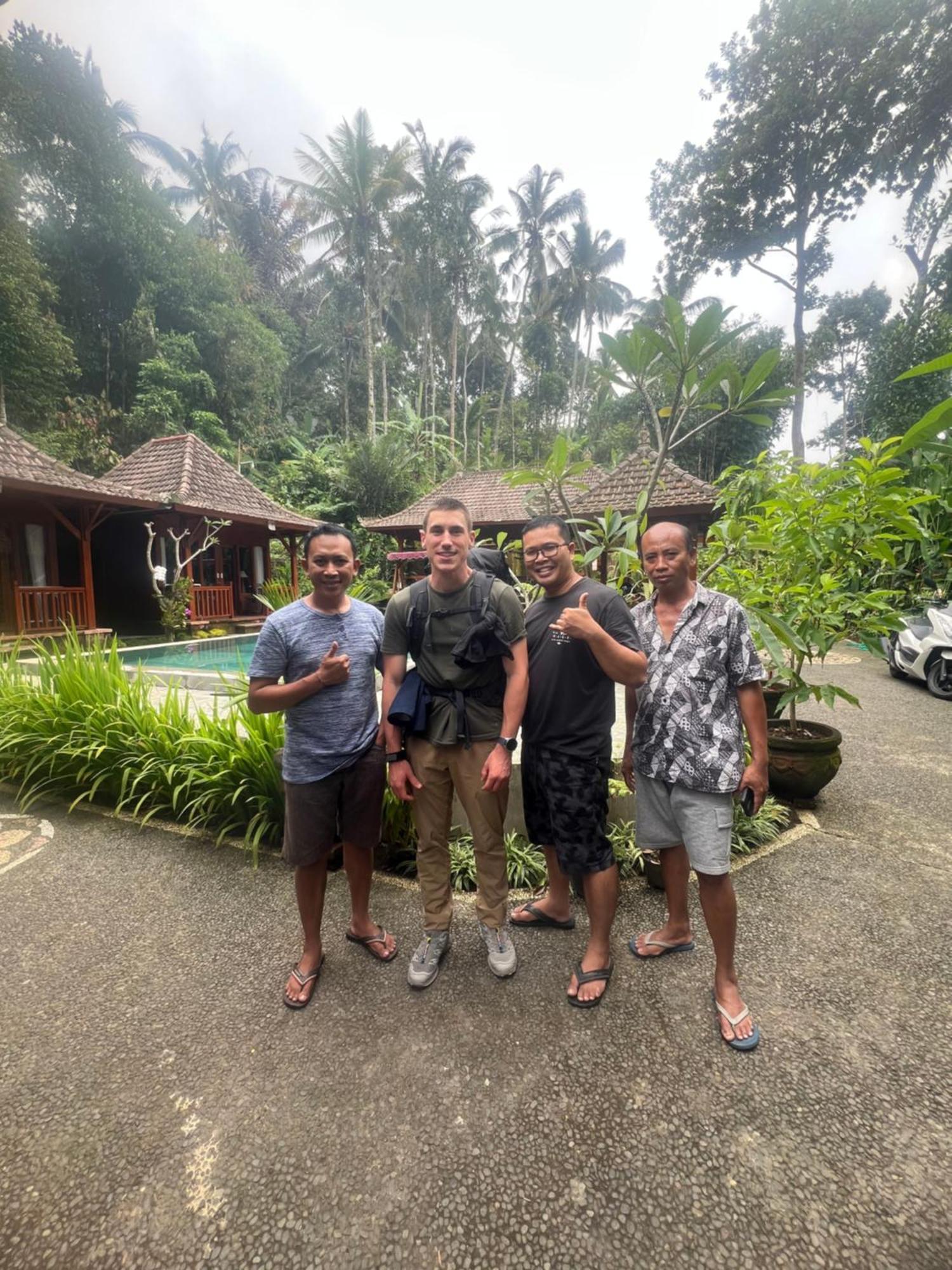 Pondok Manca Undisan Buitenkant foto